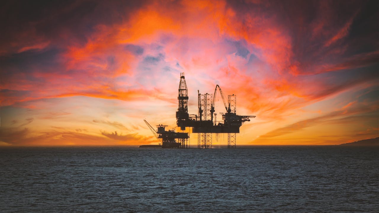 Alertă în Marea Neagră! Greenpeace acuză: suspiciuni de deversare masivă în perimetrul Neptun Deep